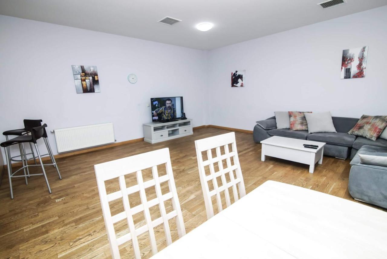 Bc Apartments Τυφλίδα Εξωτερικό φωτογραφία