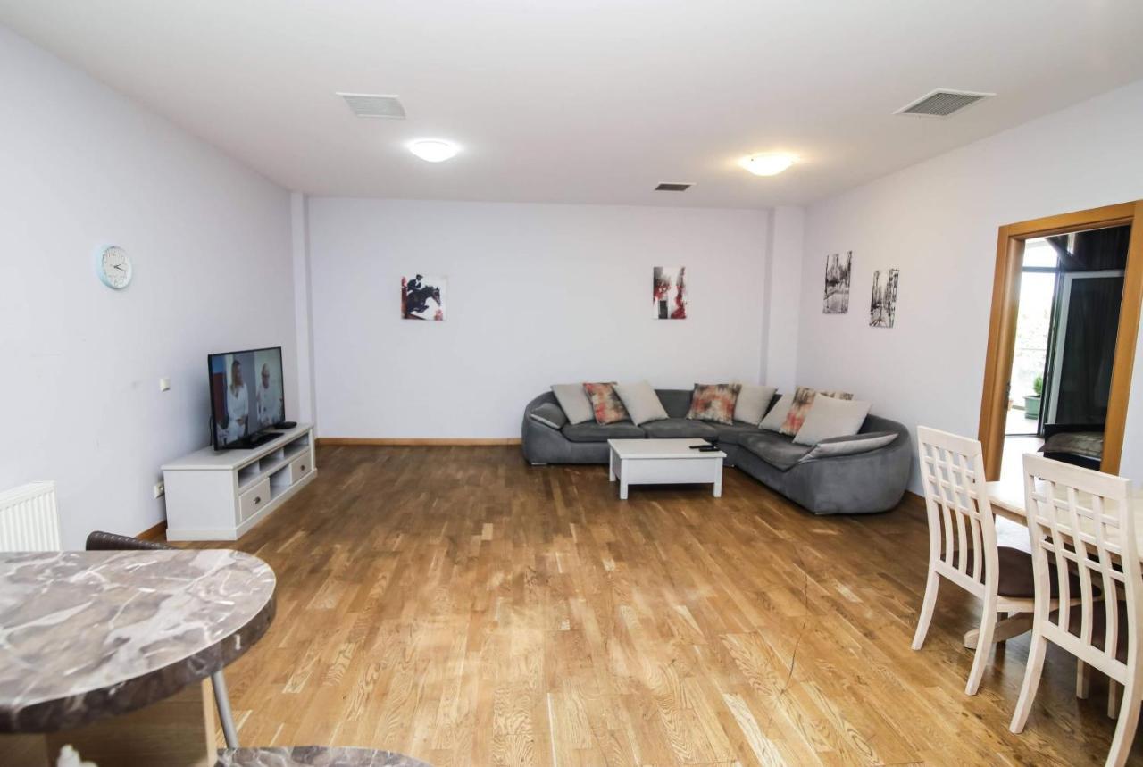 Bc Apartments Τυφλίδα Εξωτερικό φωτογραφία