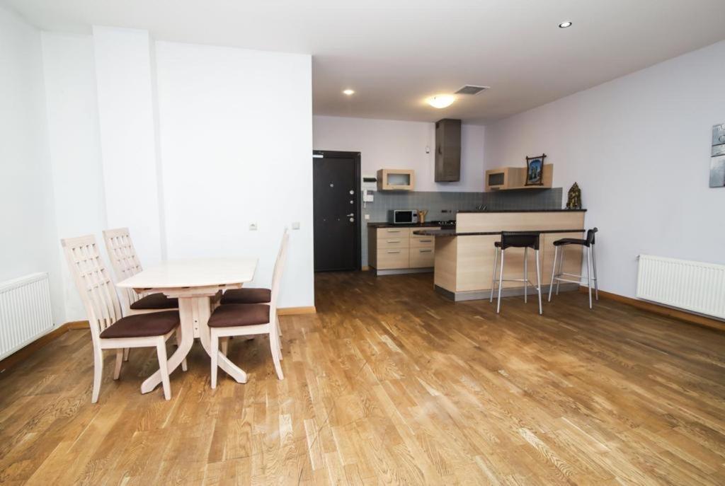 Bc Apartments Τυφλίδα Εξωτερικό φωτογραφία